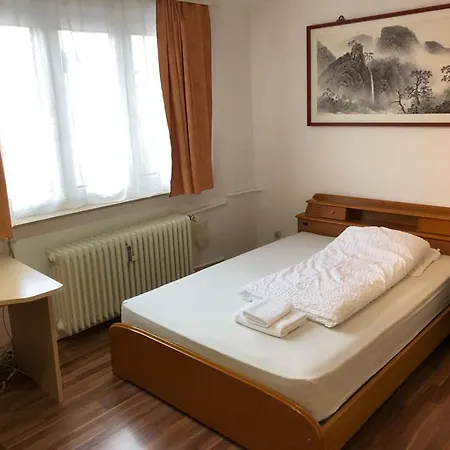 Kriftelerhof Hotel
